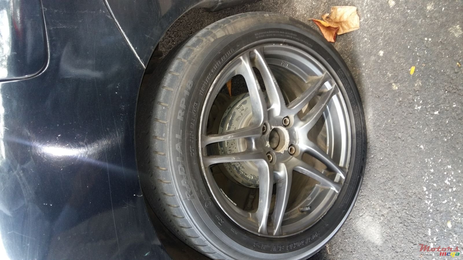 2004' Mitsubishi Lancer Glx photo #2