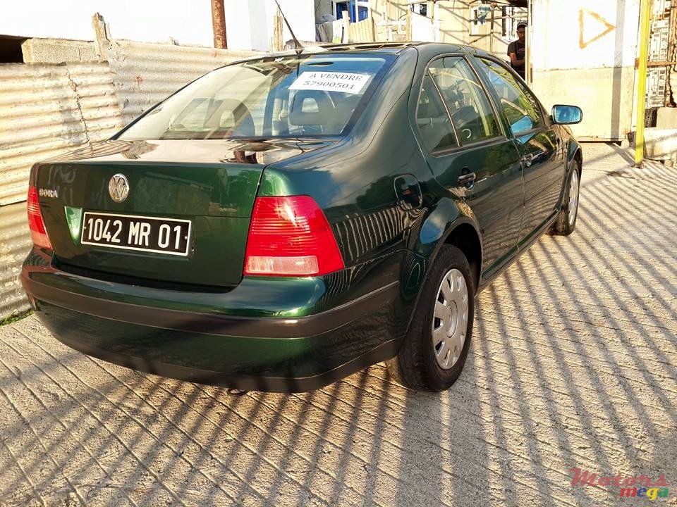 2001' Volkswagen Bora MK4 photo #4