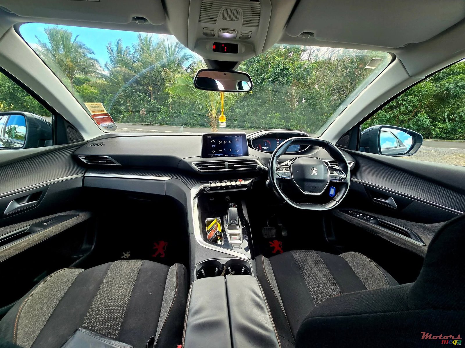 2017' Peugeot 3008 photo #6