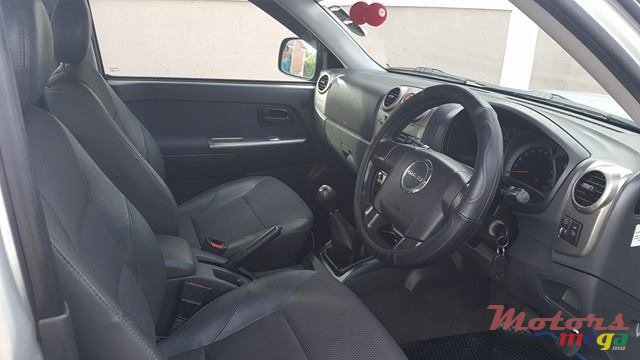 2008' Isuzu KB300 photo #6