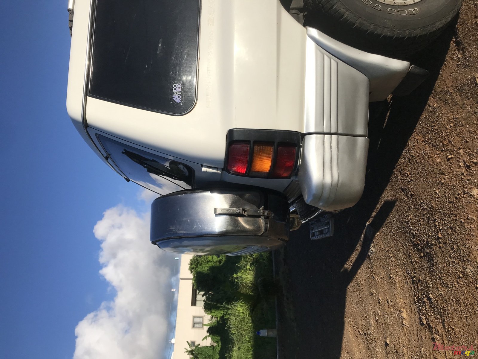 1999' Mitsubishi Pajero v46 sxf photo #4