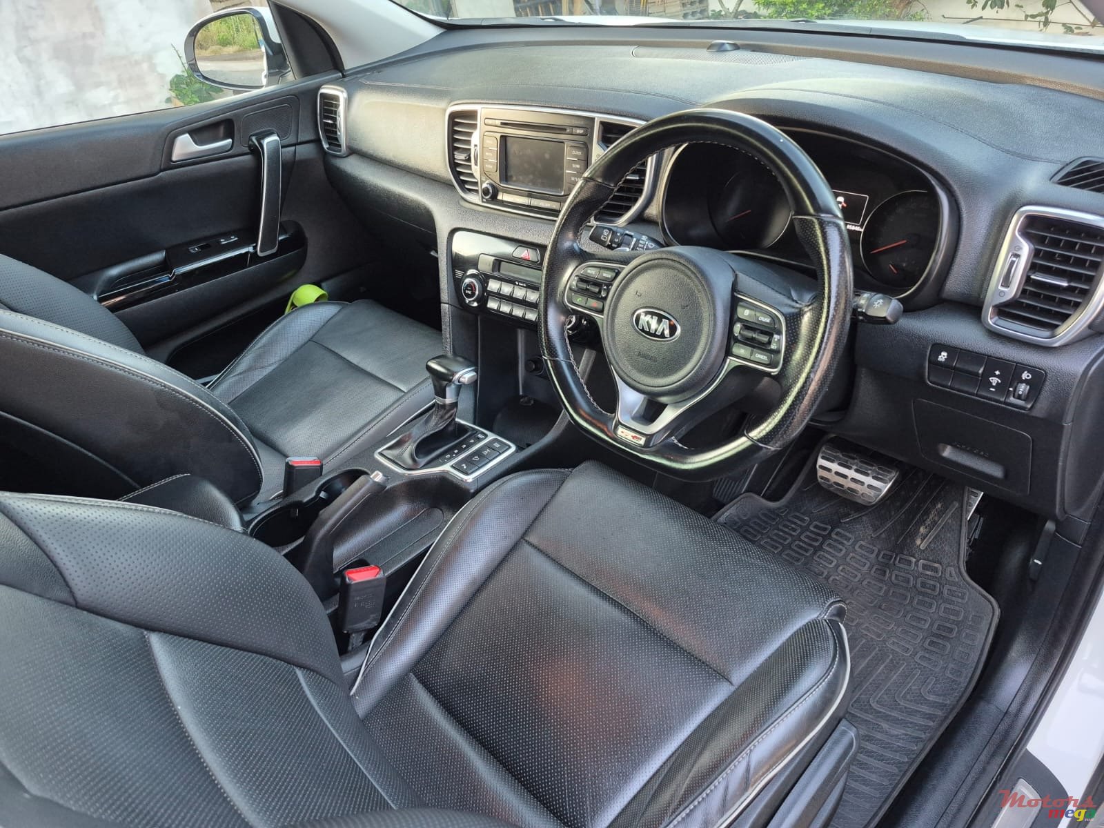 2018' Kia Sportage GT-Line photo #5