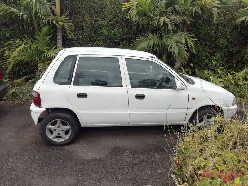 2001' Suzuki Alto photo #3