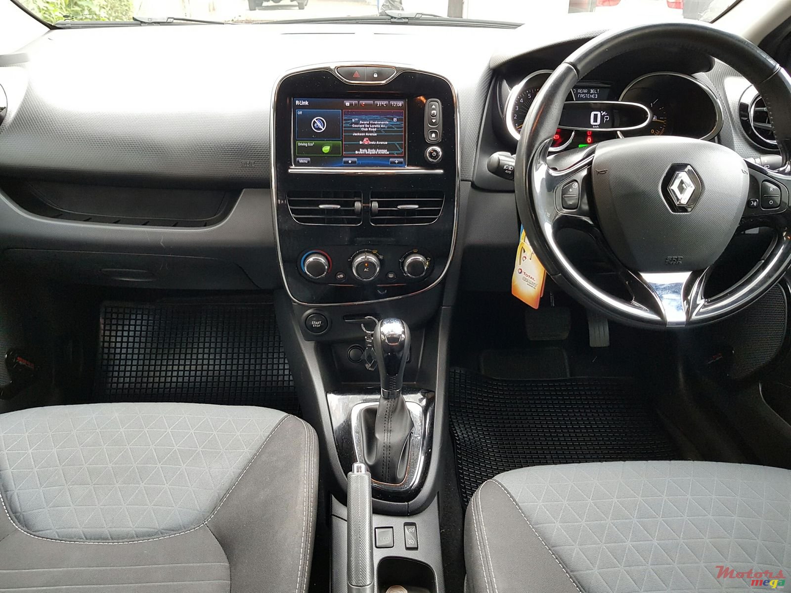 2015' Renault Clio Turbo automatic photo #5