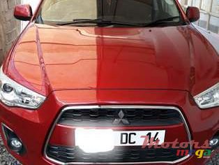 2014' Mitsubishi ASX photo #2