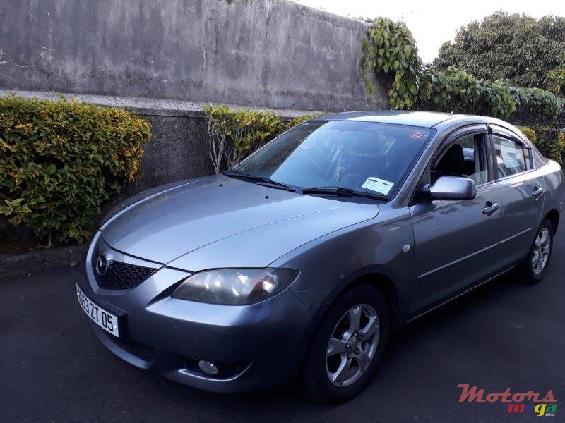 2005' Mazda 3 Nil photo #3