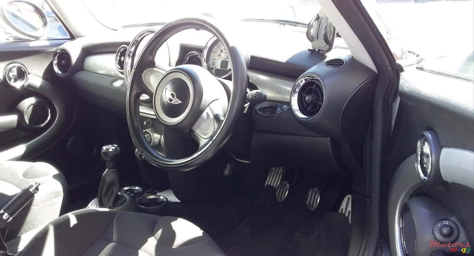 2007' MINI Cooper S John Cooper works photo #3