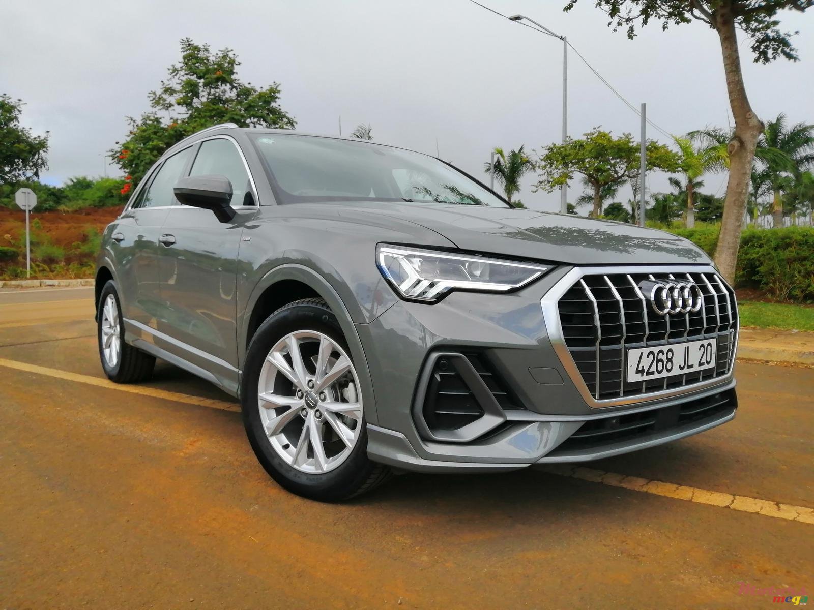 2020' Audi Q3 photo #1