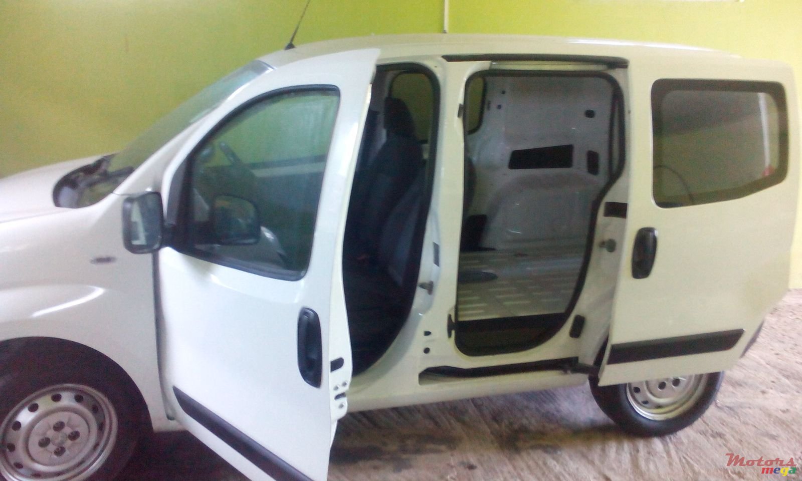 2014' Peugeot Bipper photo #3