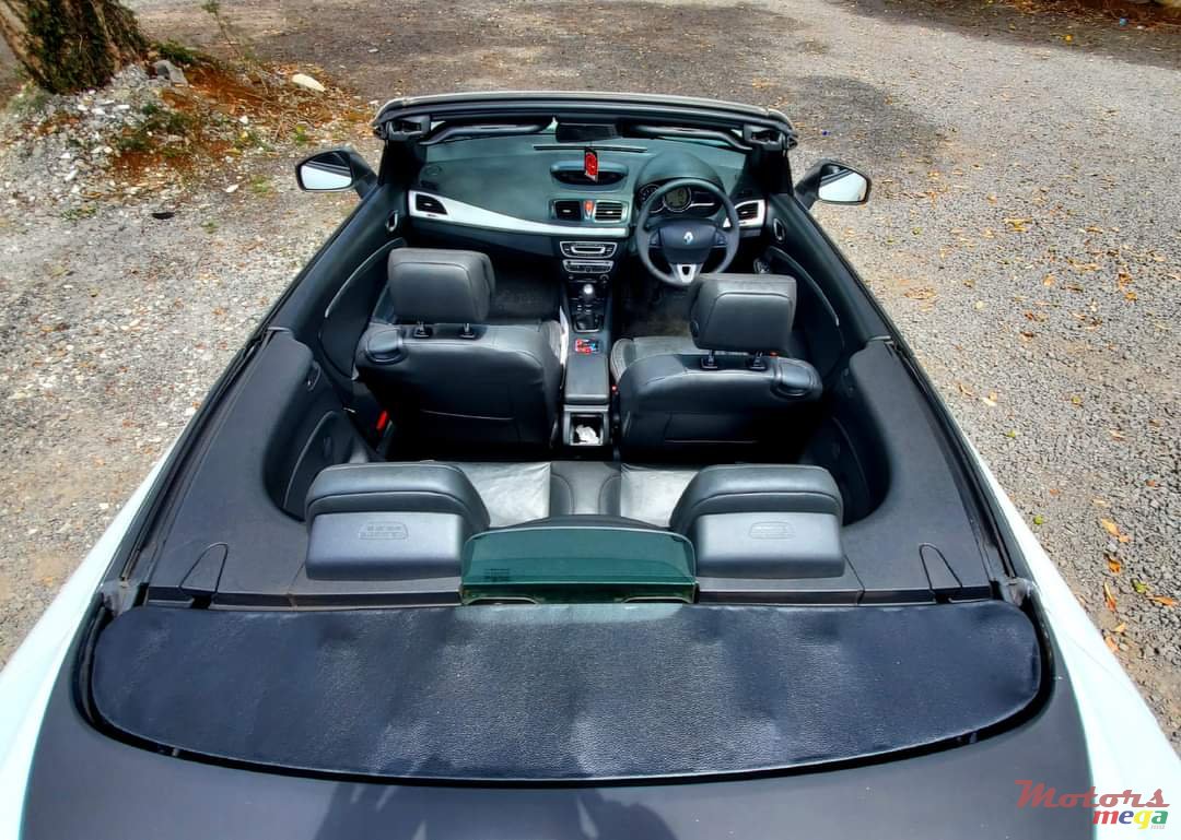 2011' Renault Megane Cabriolet/convertible Turbo photo #4