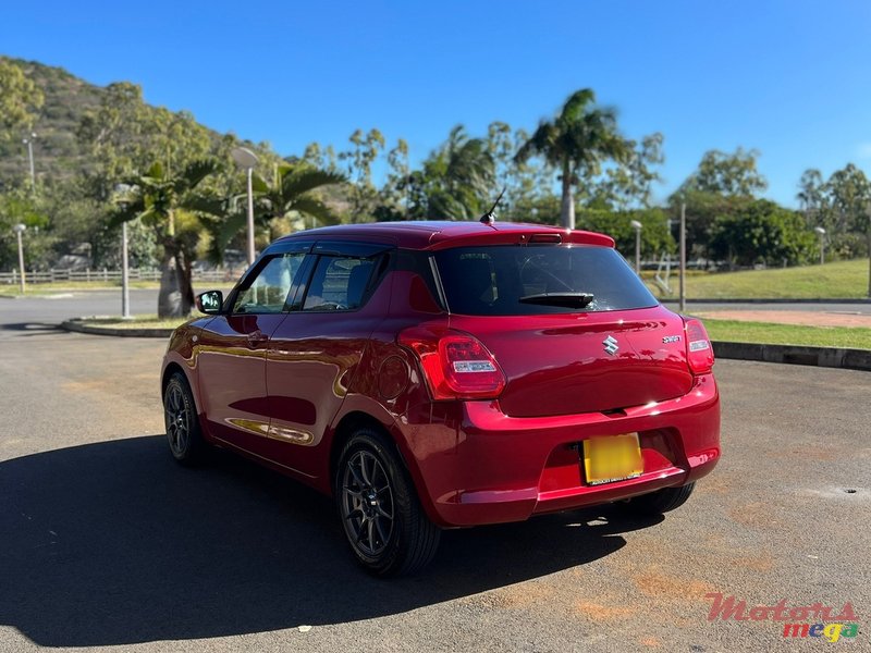2017' Suzuki Swift photo #3
