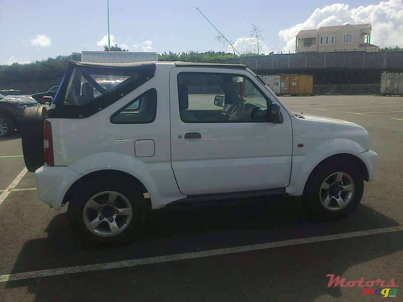2001' Suzuki Jimny photo #2
