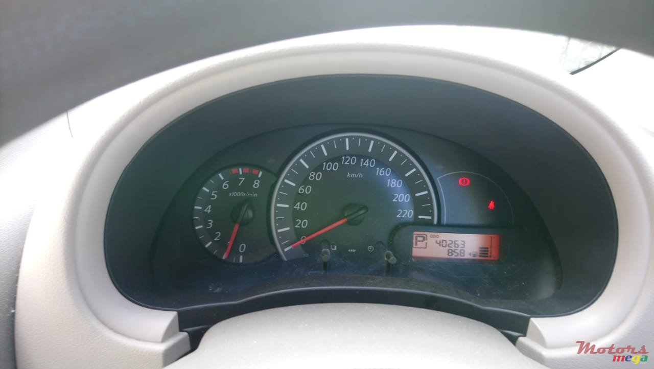 2013' Nissan Micra photo #4