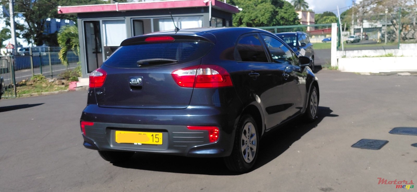 2015' Kia Rio photo #3