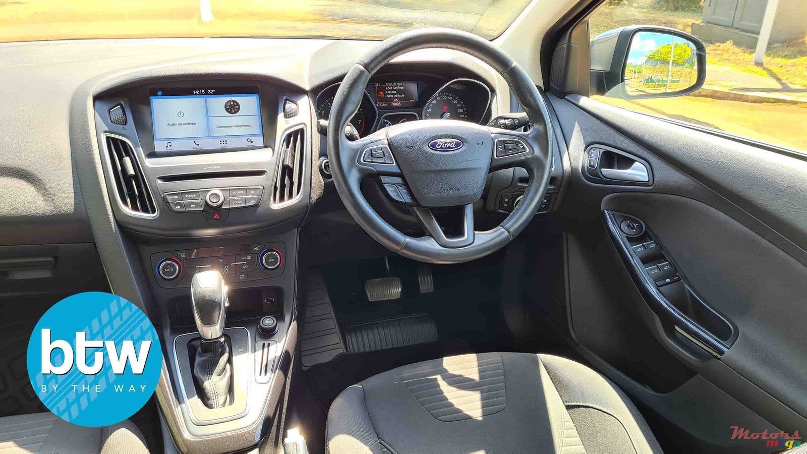 2017' Ford Focus photo #5