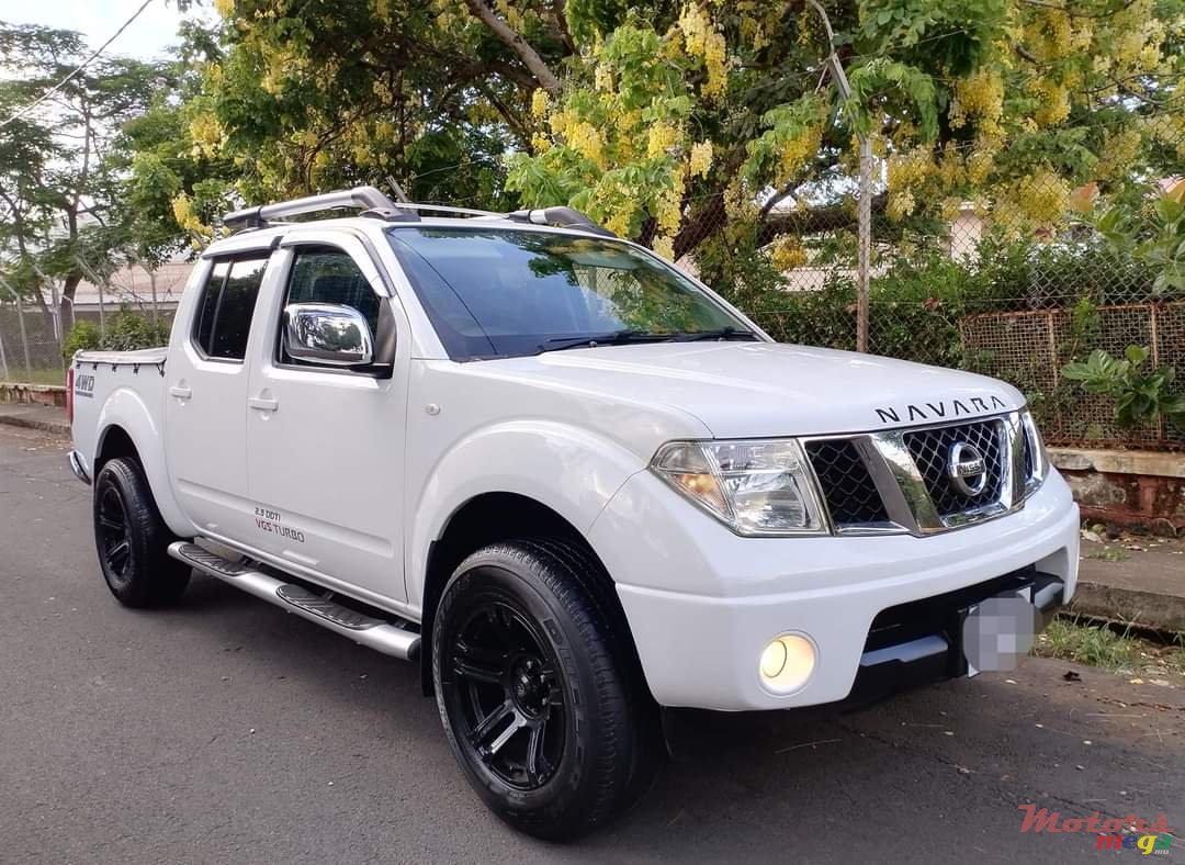 2017' Nissan Navara photo #1