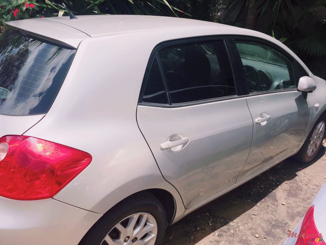 2007' Toyota Auris photo #8