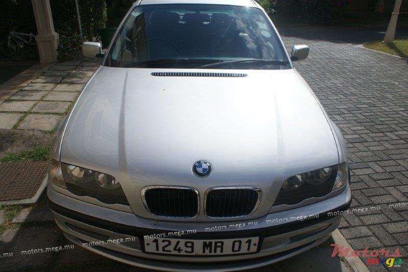 2001' BMW 318i photo #1