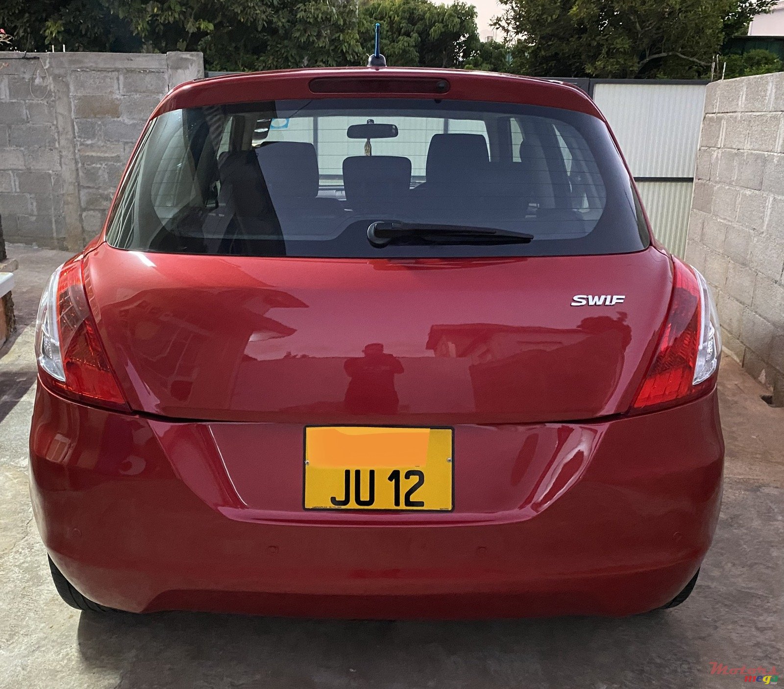 2012' Suzuki Swift photo #1