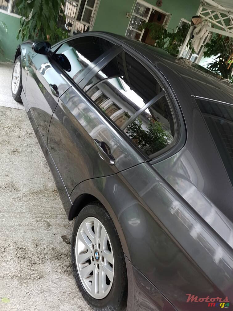 2006' BMW 3 Series photo #3