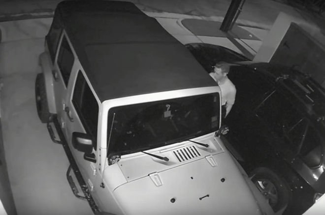 Watch thief steal Jeep Wrangler with laptop