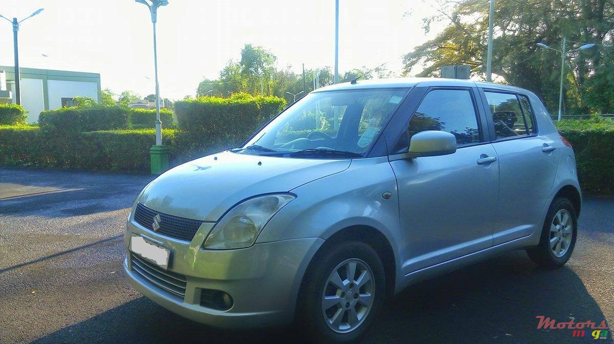 2007' Suzuki Swift photo #3
