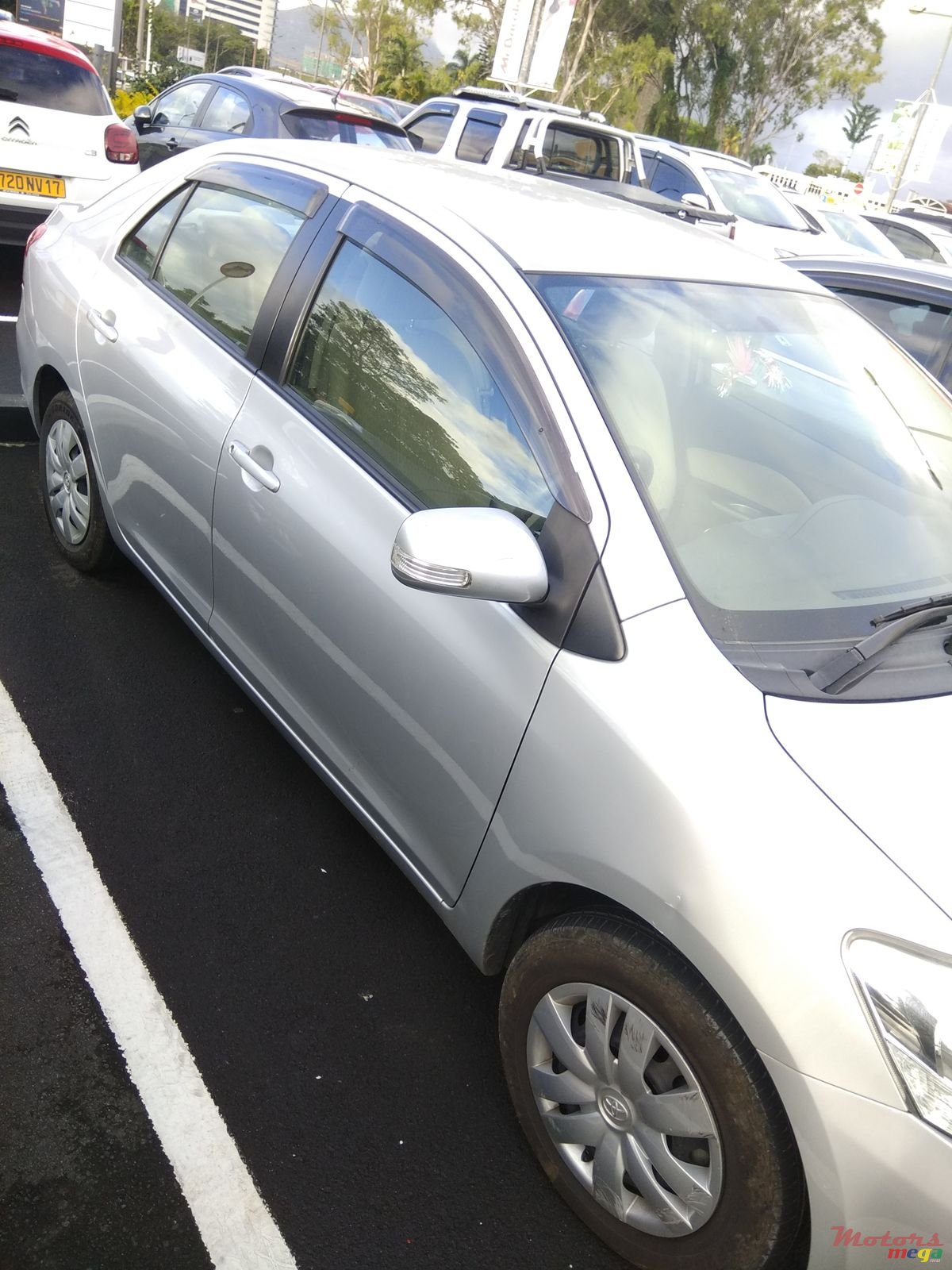 2011' Toyota Axio Belta 1.3 sedan photo #2