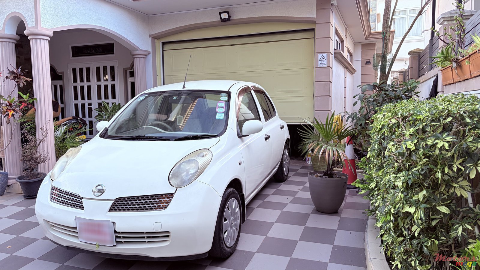 2004' Nissan March photo #1