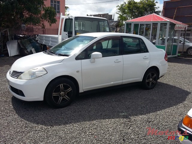2006' Nissan Tiida photo #4