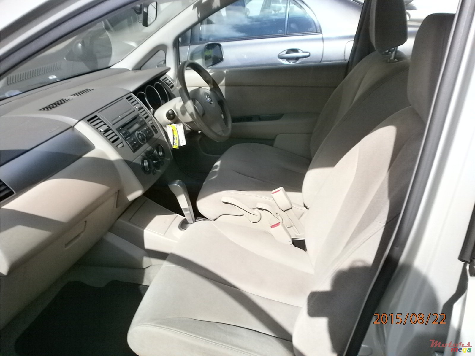 2004' Nissan Tiida Tiida photo #7