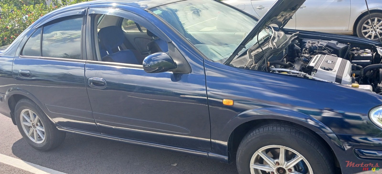 2002' Nissan Sunny photo #4