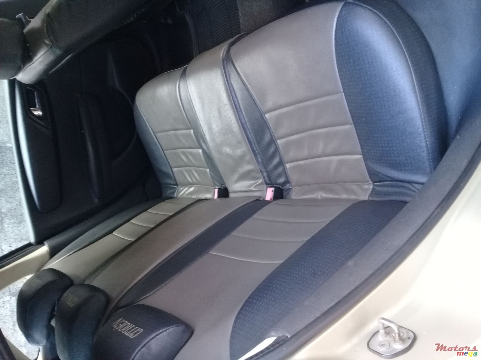 2008' Citroen C4 Picasso photo #3