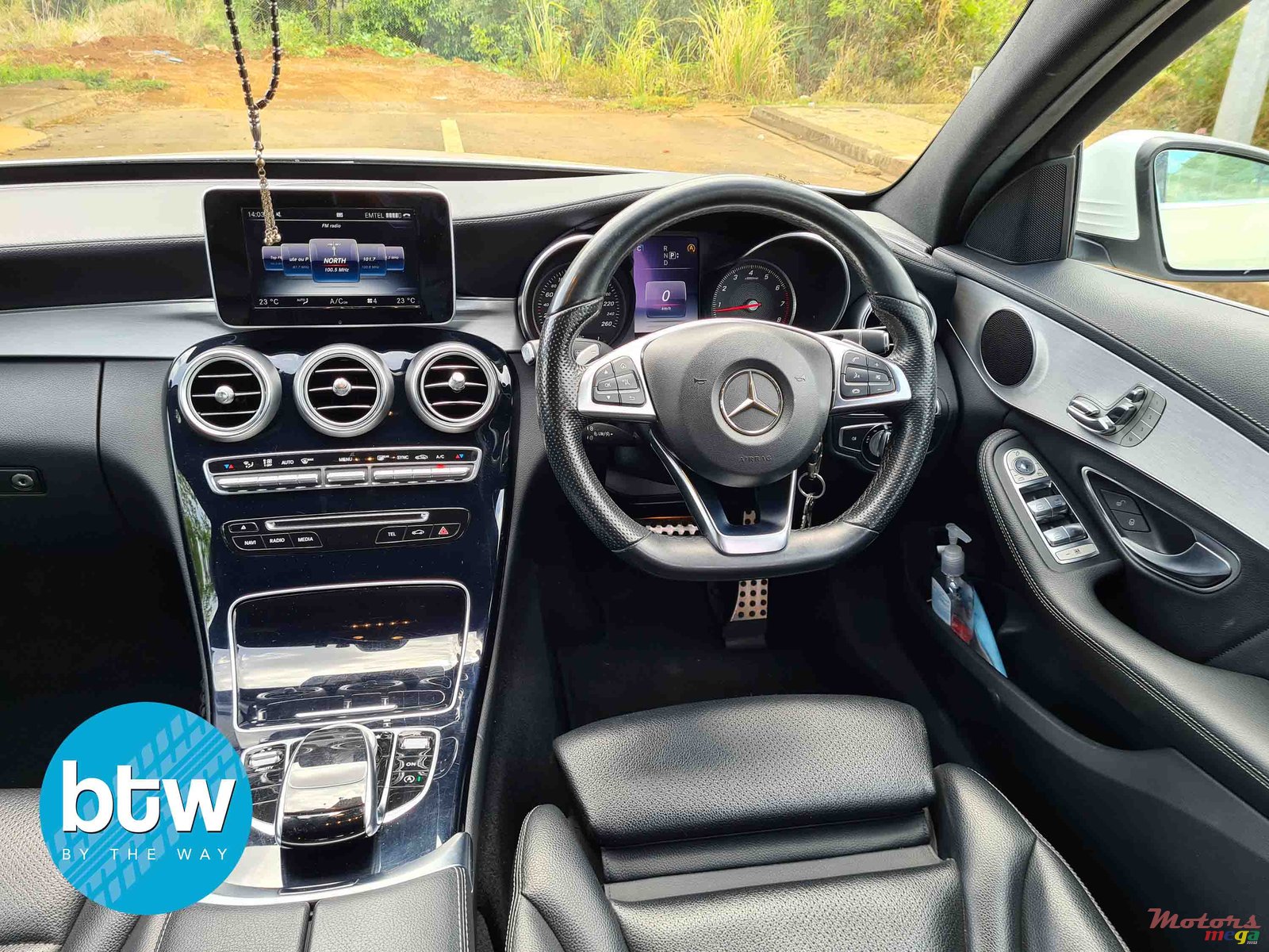 2015' Mercedes-Benz C-Class photo #7