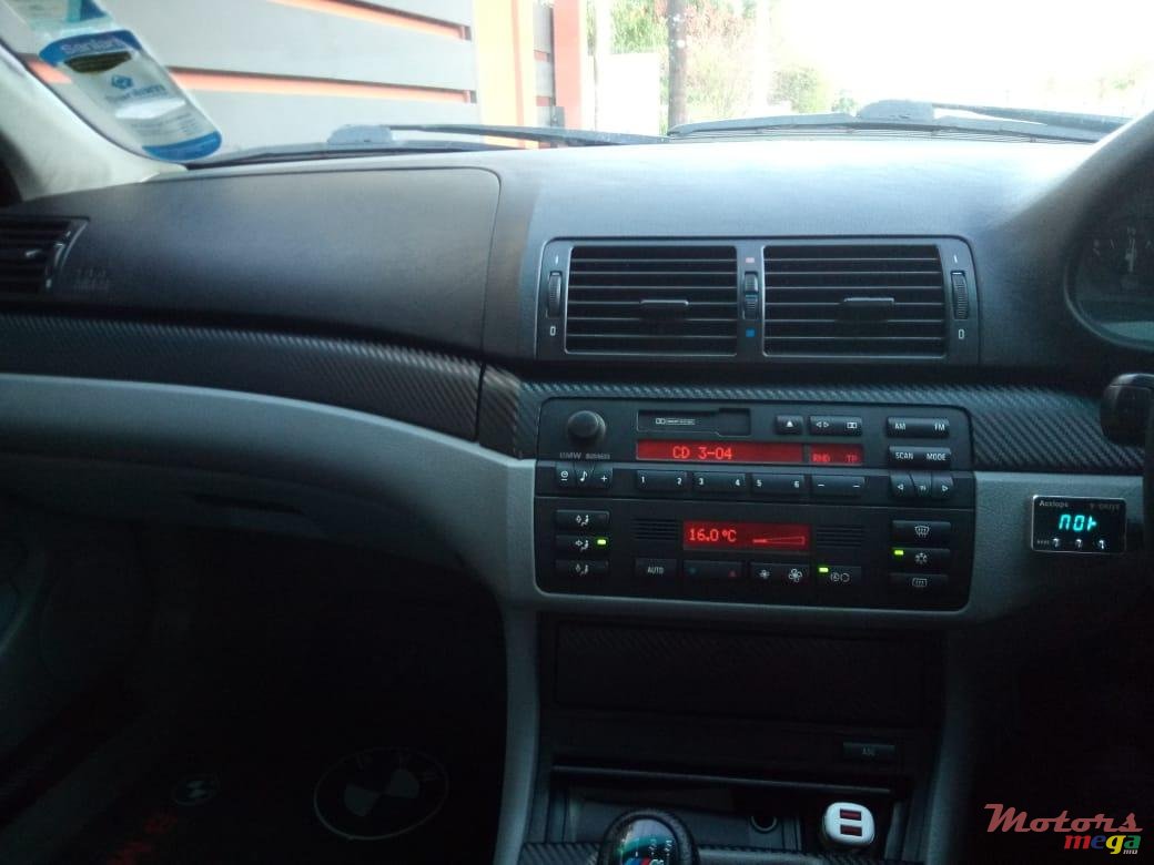 2002' BMW 3 Series E46 2000-2005 photo #6