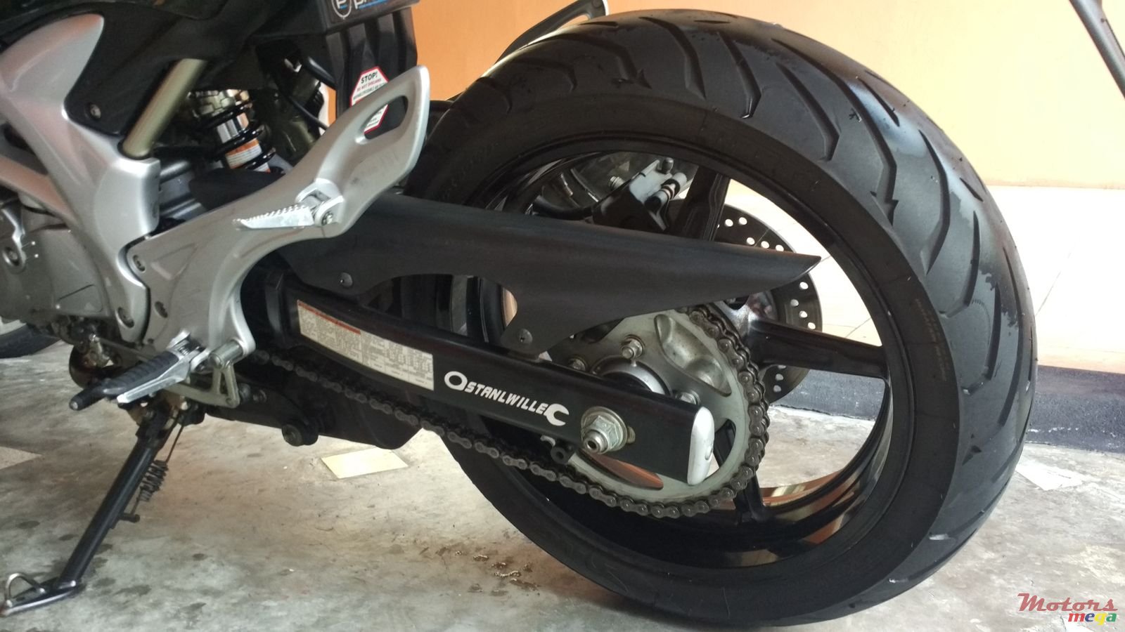 2010' Suzuki photo #4