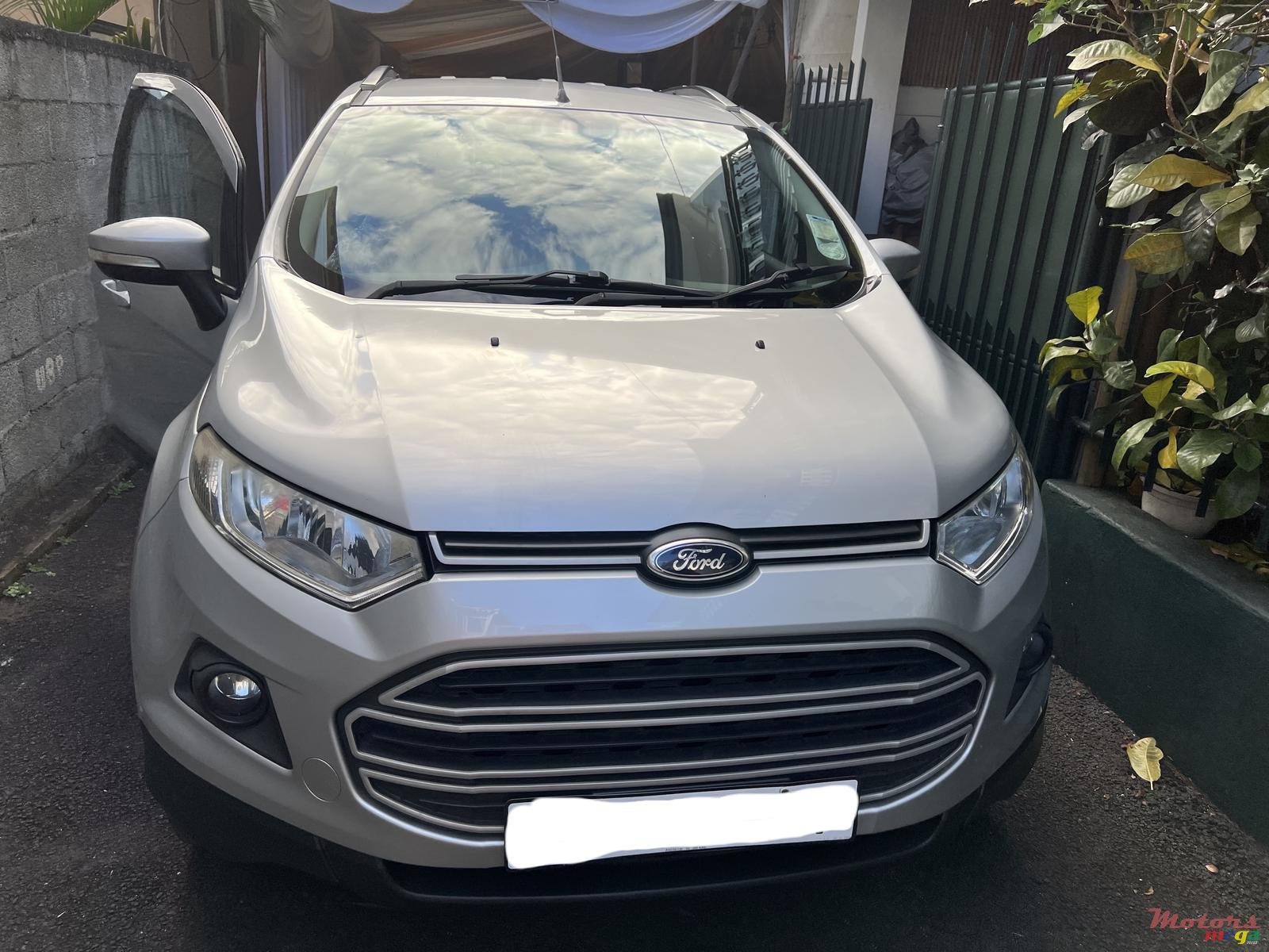 2014' Ford Escort Ecosport photo #2