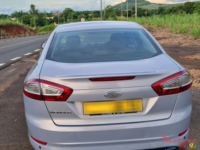 2014' Ford Mondeo photo #6