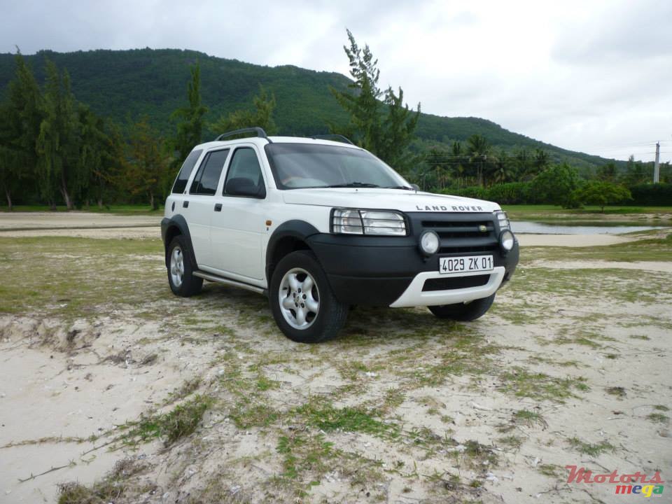 2001' Land Rover Freelander photo #1