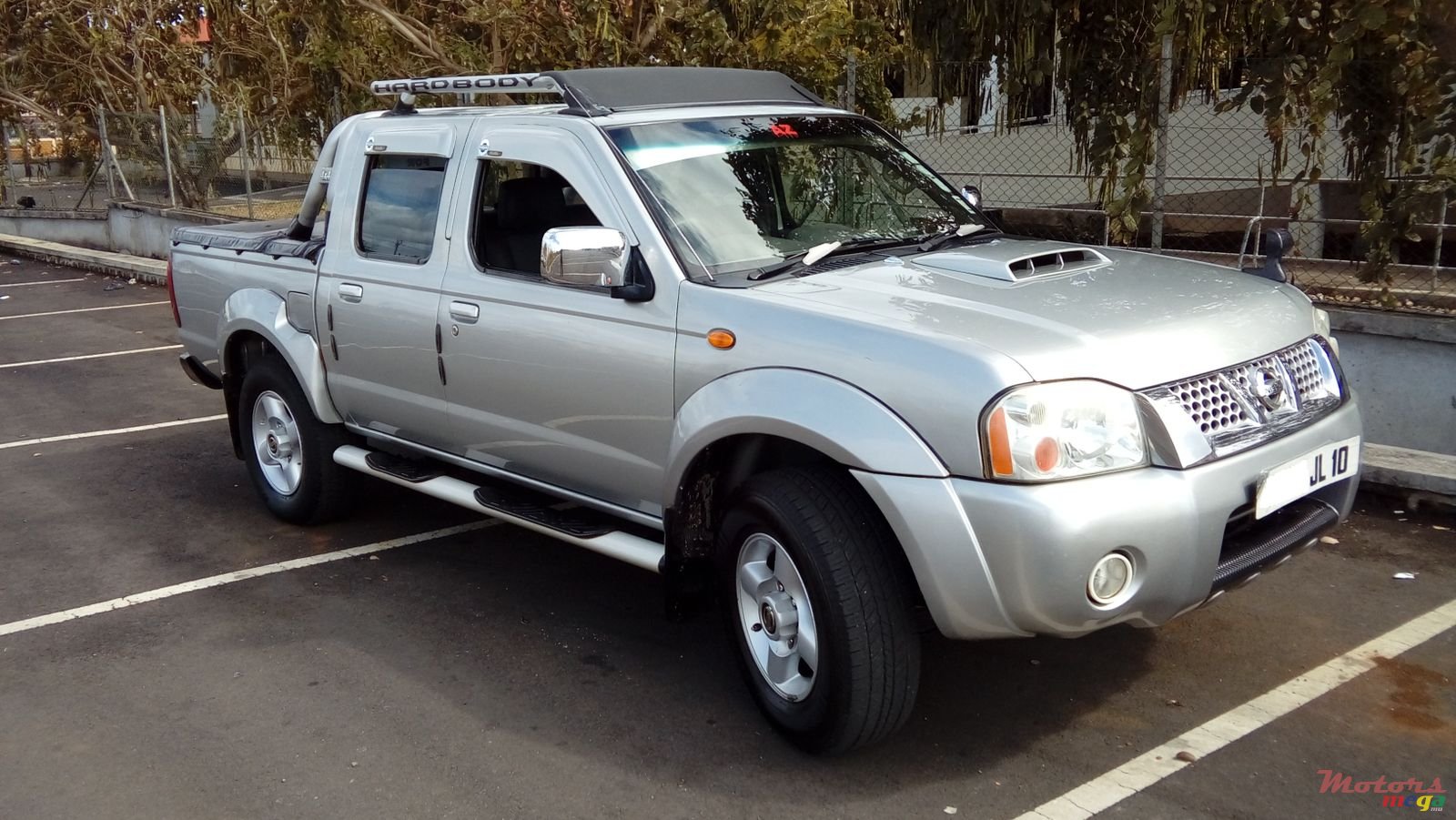 2010' Nissan Hardbody photo #5