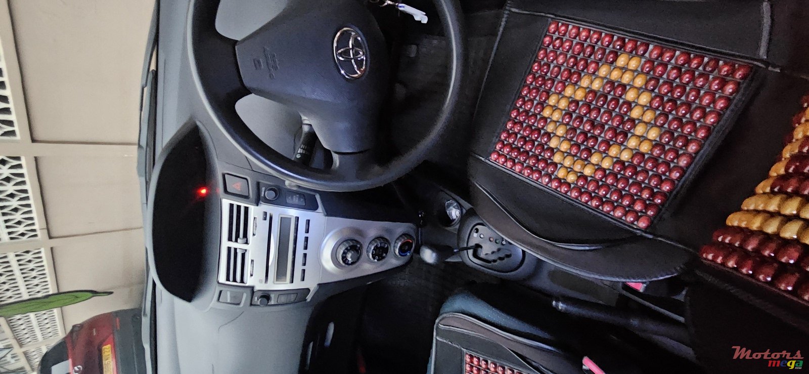 2005' Toyota Vitz 990cc photo #6