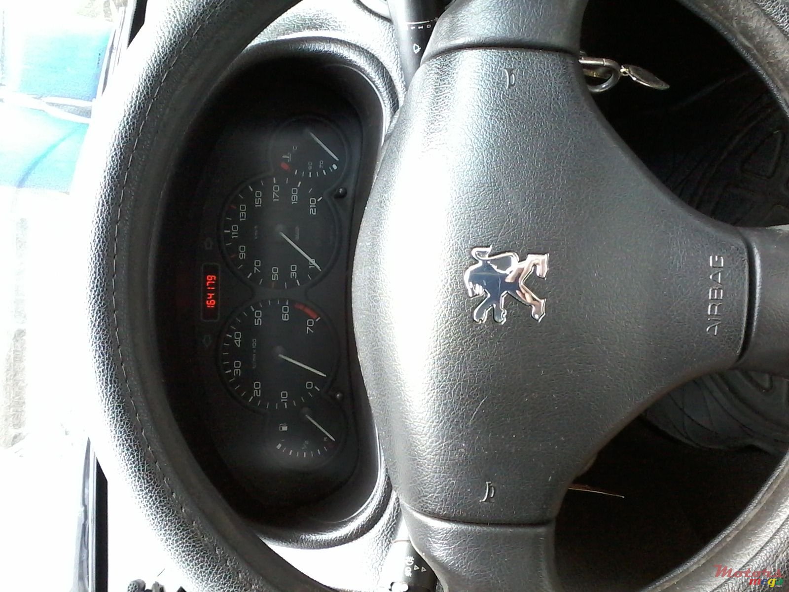 2008' Peugeot 206 photo #2