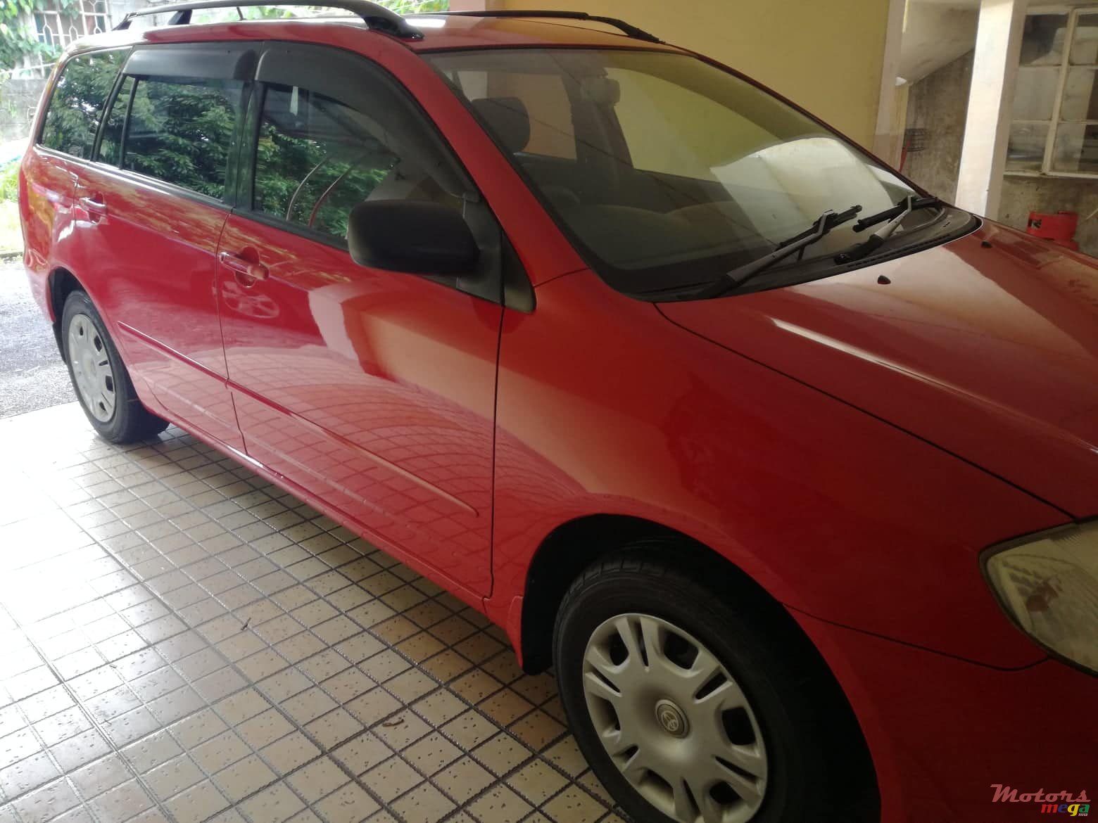 2002' Toyota Fielder photo #2