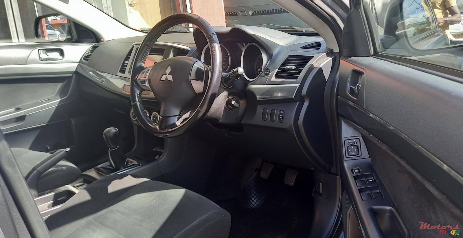 2008' Mitsubishi Lancer Ex photo #5