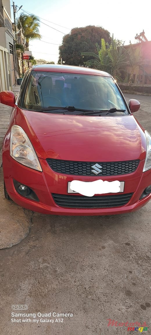 2013' Suzuki Swift photo #4