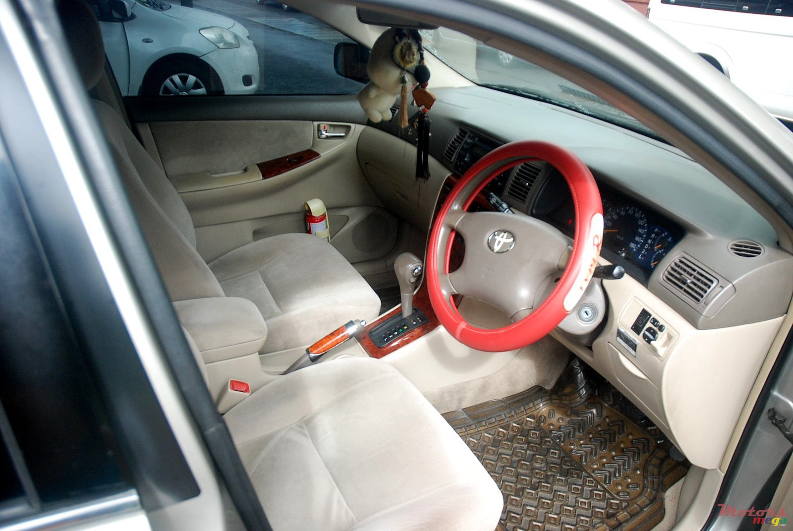 2002' Toyota NZE 'G' photo #3