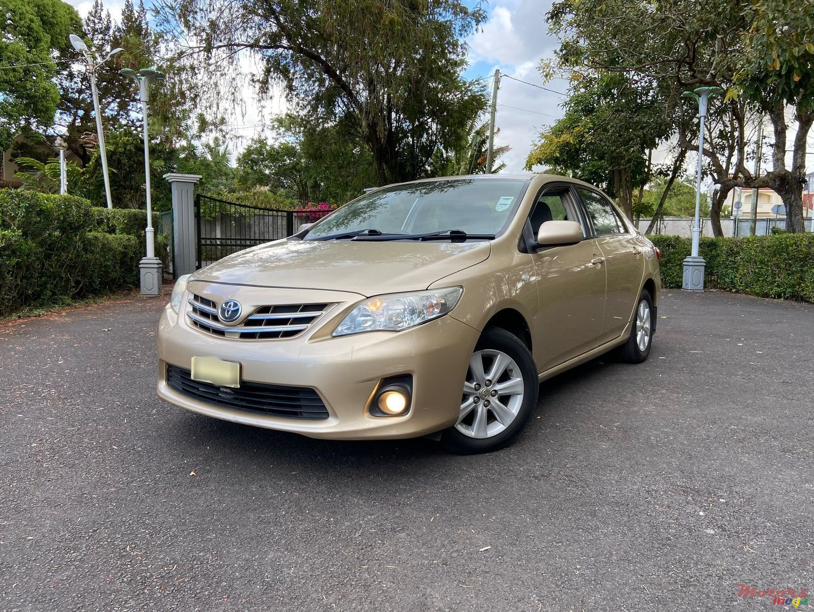 2013' Toyota Corolla photo #1