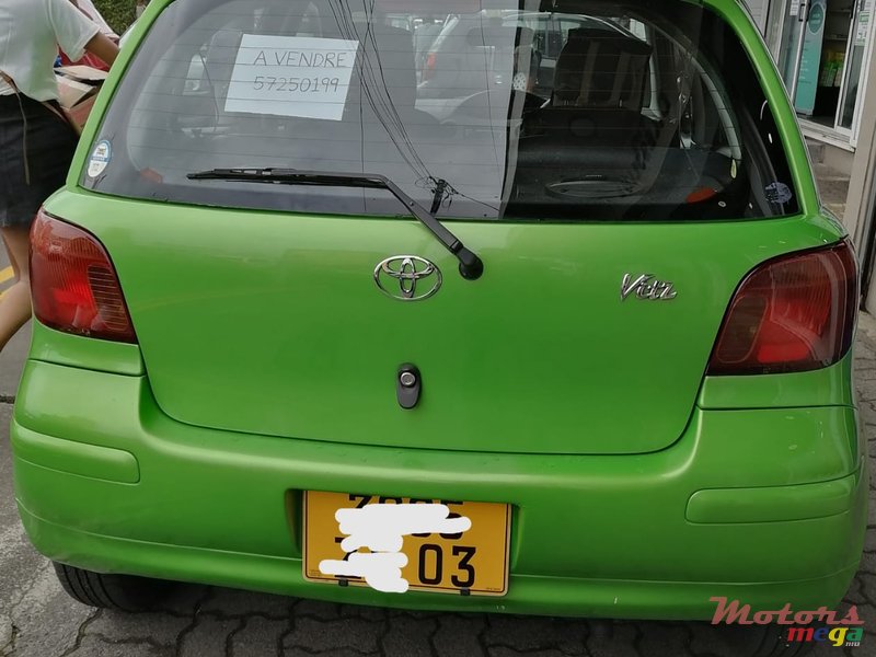 2003' Toyota Vitz photo #3