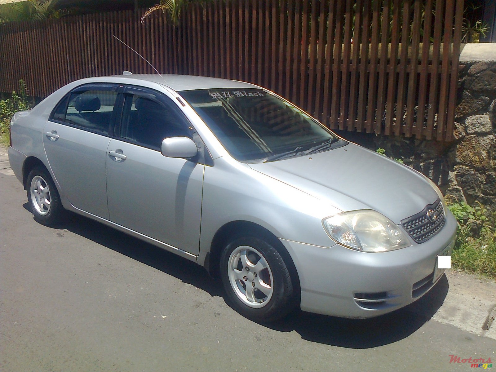 2002' Toyota Corolla photo #2