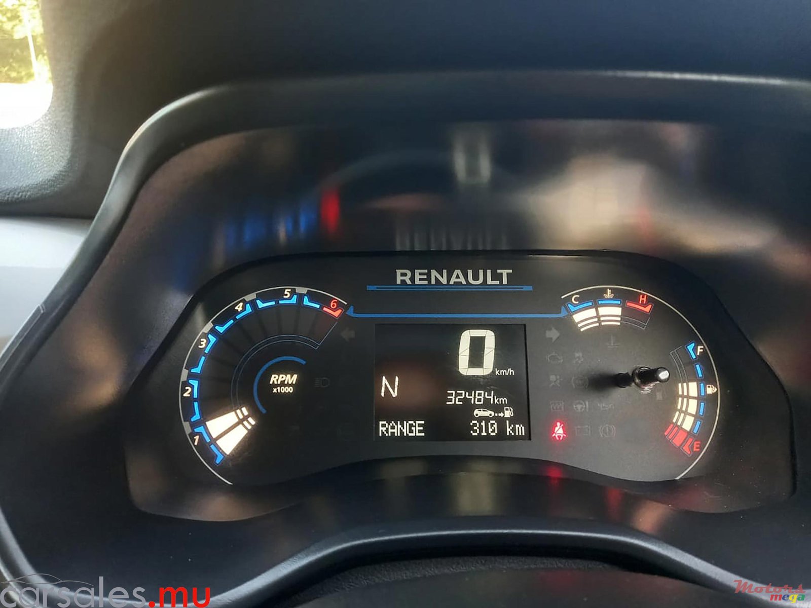2023' Renault Triber 7 Seater 1.0 photo #7