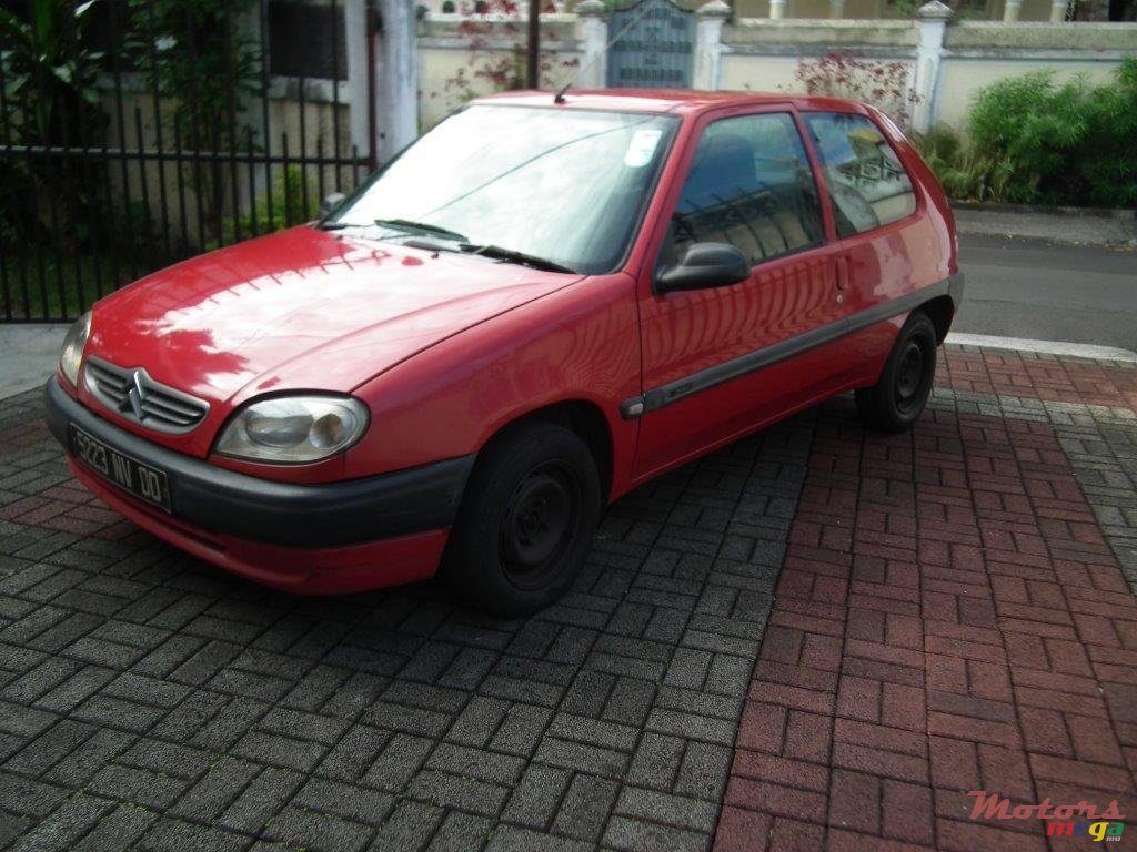 2000' Citroen Saxo photo #1